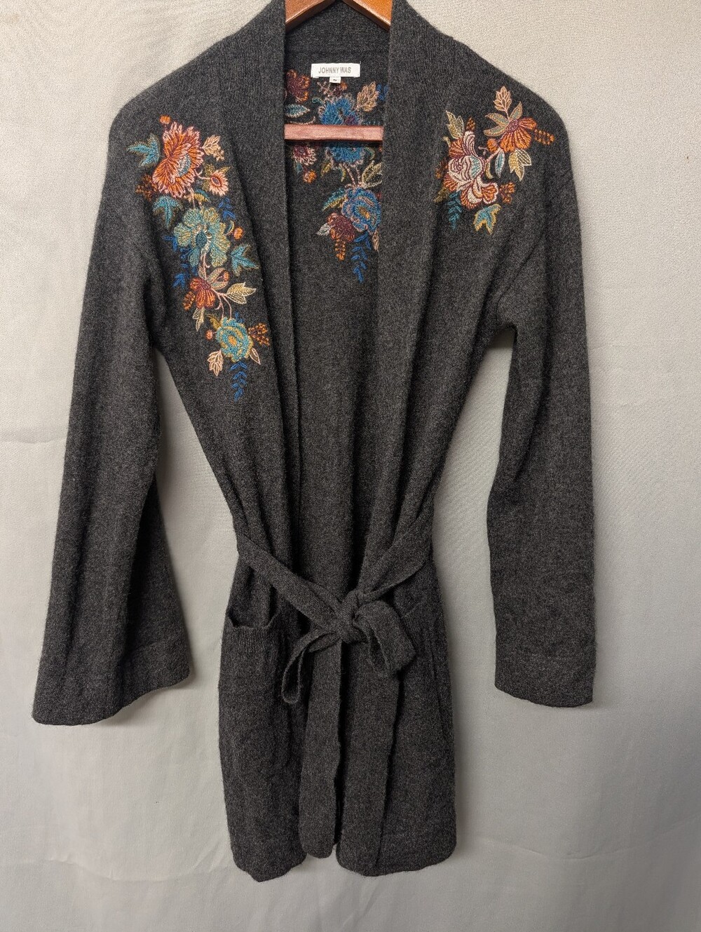 Johnny Was 100% Cashmere Floral Embroidered Cardigan Size Small
